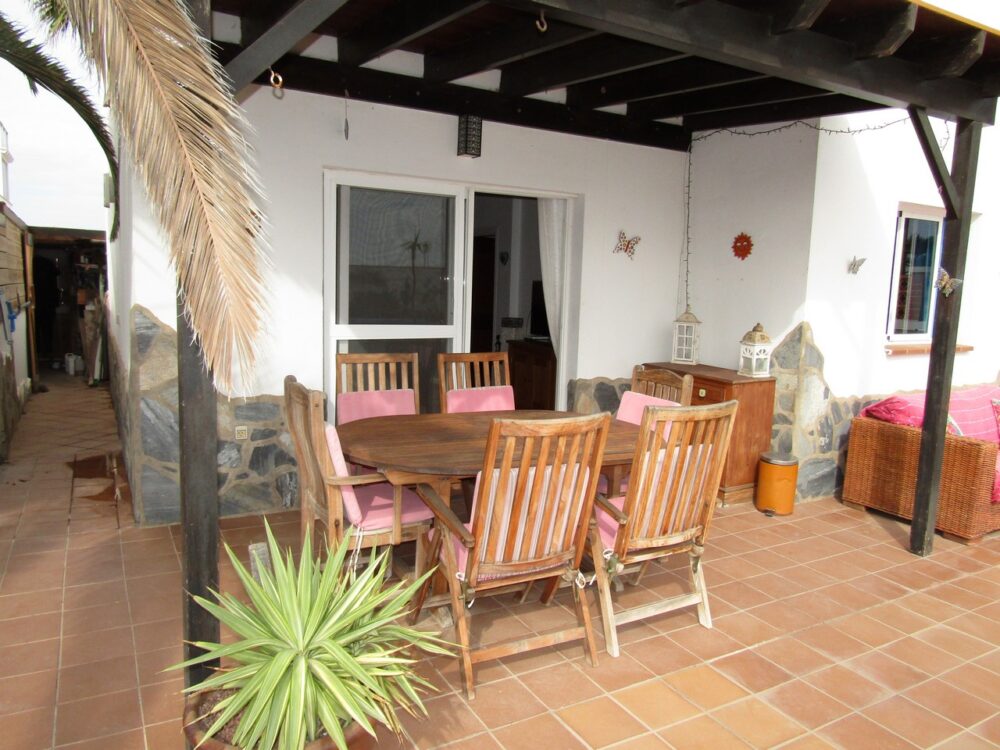 Villa las pergolas corralejo Fuerteventura for Sale 6640038