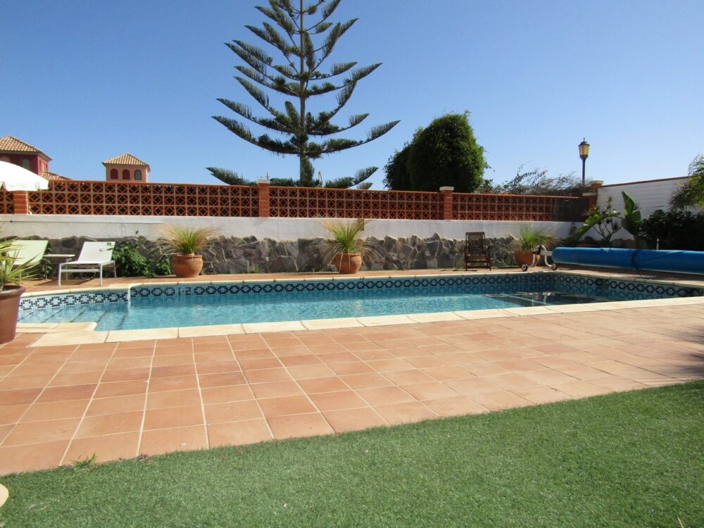 Villa las pergolas corralejo Fuerteventura for Sale 6640043