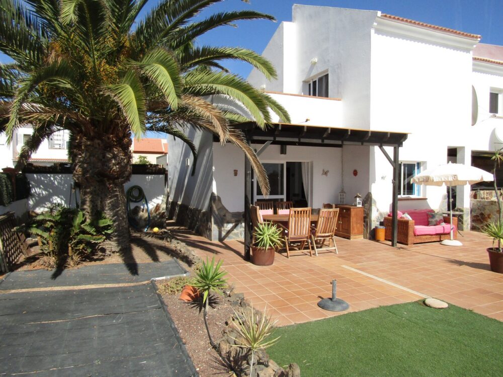 Villa las pergolas corralejo Fuerteventura for Sale 6640048